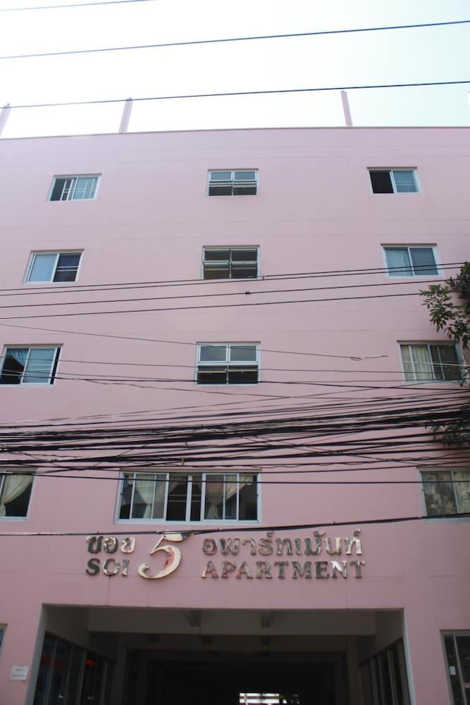 Soi 5 Apartment Pattaya Exteriör bild