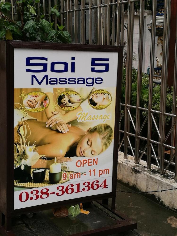 Soi 5 Apartment Pattaya Exteriör bild