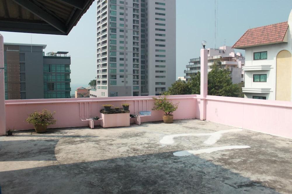 Soi 5 Apartment Pattaya Exteriör bild